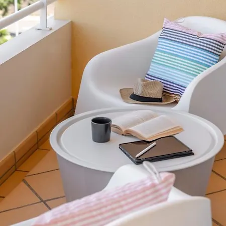 Ajuda Iv By An Island Funchal (Madeira)