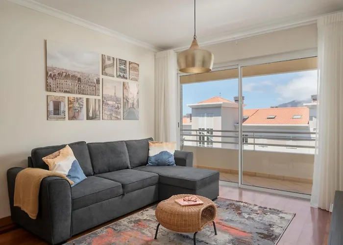 Ajuda Iv By An Island *